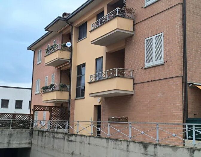 Appartamento trilocale in vendita in Via Mencaroni, Foligno