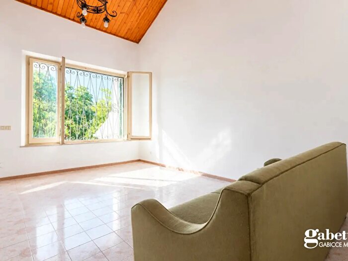 Appartamento trilocale in vendita in Via delle Tamerici, Gabicce Mare