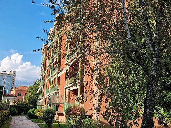 Appartamento con 5 locali in vendita in Via Giuseppe Verdi Ivrea, Ivrea