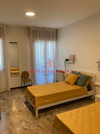 Appartamento trilocale in affitto in Via Augusto Anfossi, Stanga Pio X, Padova