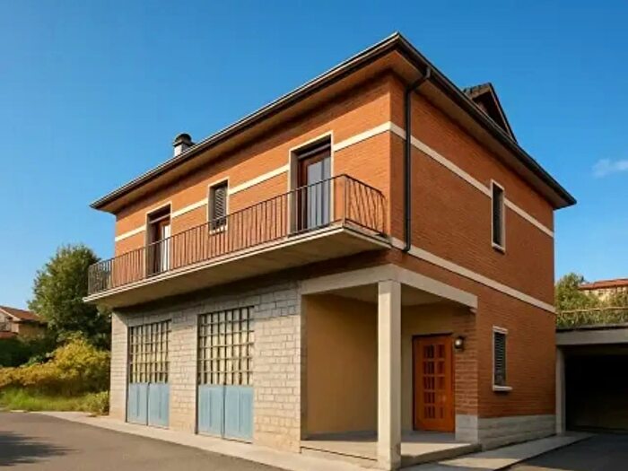 Casa con 5 locali in vendita in Via Toschi, Baiso