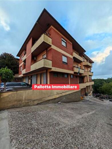Appartamento con 6 locali in vendita in Via Maternum, Piansano