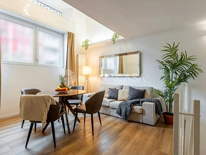 Appartamento trilocale in vendita in Via Vittoria Colonna, Milano