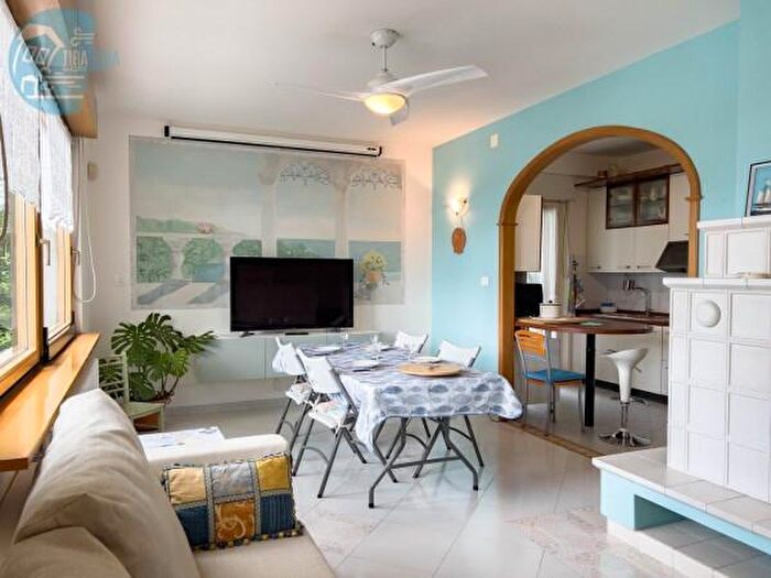 Appartamento trilocale in affitto in Viale Miramare, Trieste