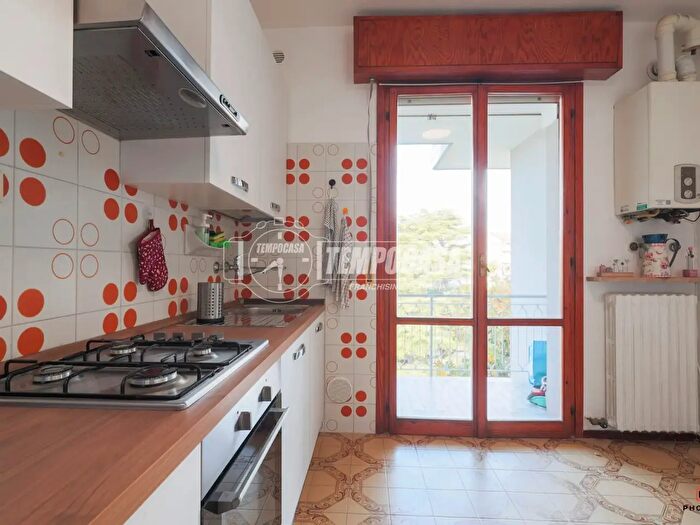 Appartamento trilocale in vendita in Via Marco Capizucchi, Rimini