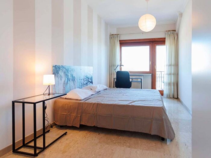 Appartamento con 6 locali in affitto in Via Padre Semeria, Garbatella, Roma
