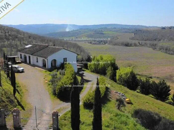 Casa con 6 locali in vendita in Località Badia Elmi, San Gimignano