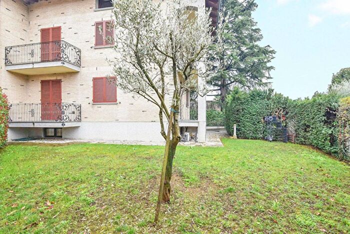 Casa con 5 locali in vendita in Via dei Buttafava a Seregno, Seregno