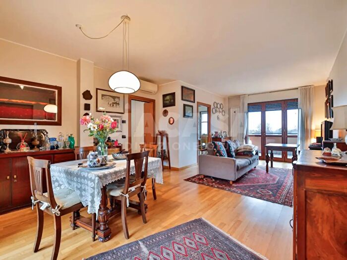 Appartamento quadrilocale in vendita in Via XXV Aprile a, Mezzago