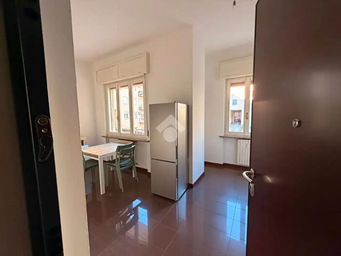 Appartamento monolocale in affitto in Viale della Libertà, Pavia