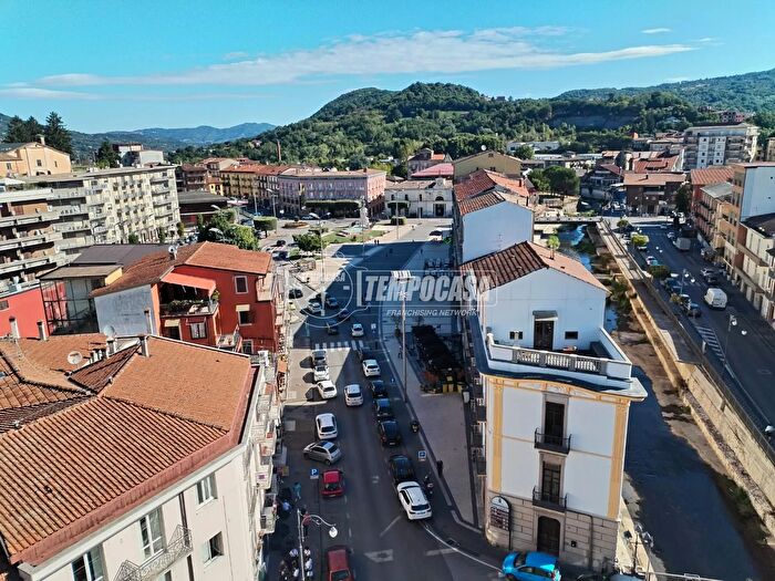Appartamento quadrilocale in vendita in Via Roma, Atripalda