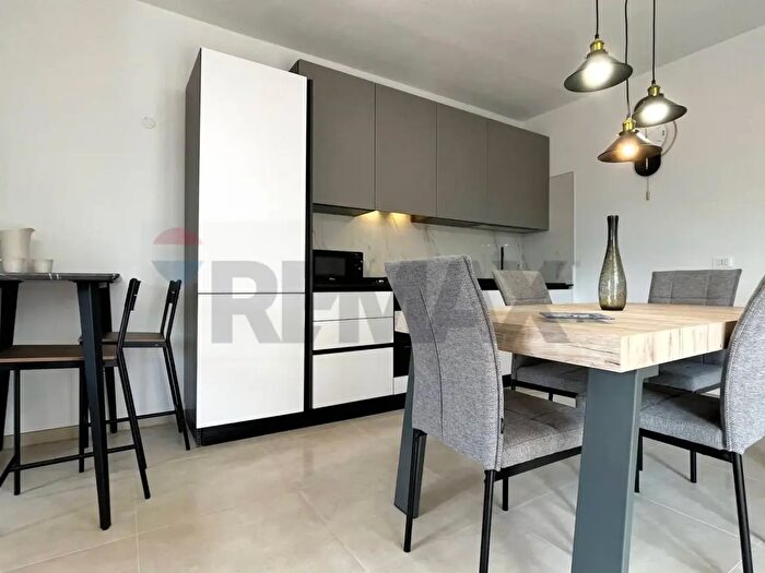 Appartamento trilocale in vendita in Via dei Salici, Rosolina