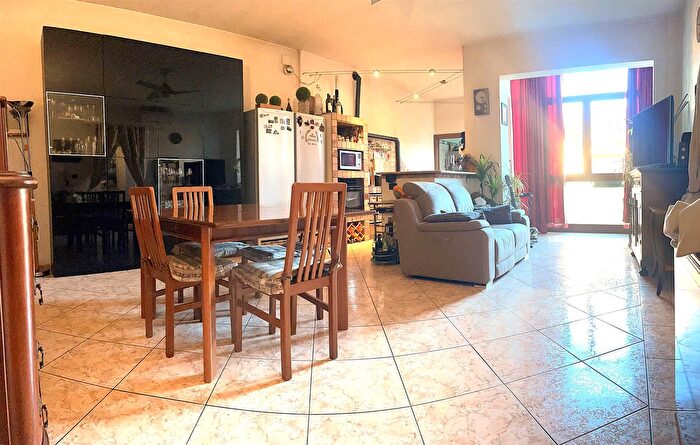 Appartamento con 5 locali in vendita in Mantova