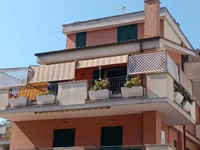 Appartamento quadrilocale in vendita in Via Livorno, Ladispoli