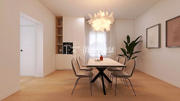 Casa con 6 locali in vendita in Via Luigi Boccherini, Monza