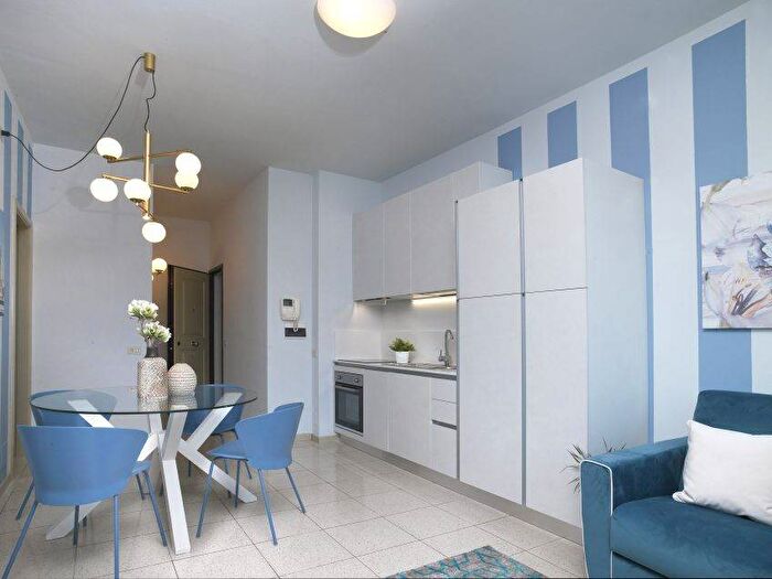 Appartamento bilocale in affitto in Viale Don Giovanni Minzoni, Libertà Savonarola, Firenze