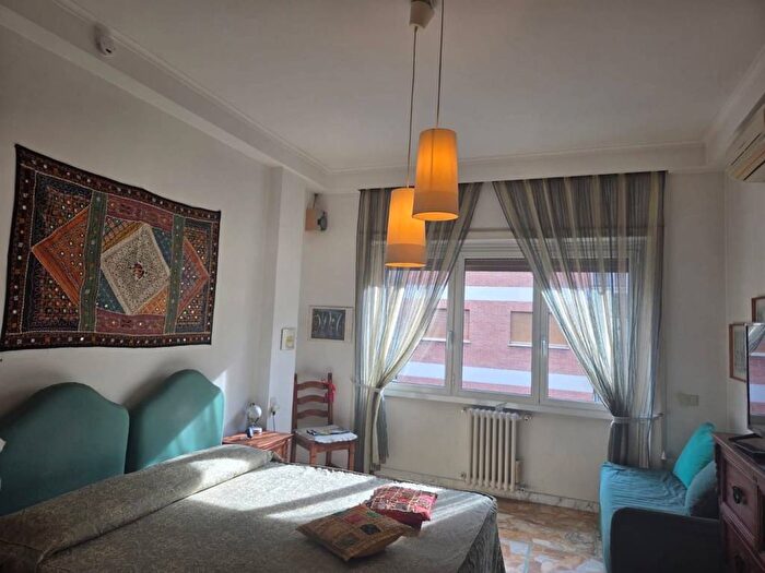 Appartamento monolocale in affitto in Via Ugo De Carolis, Balduina, Roma