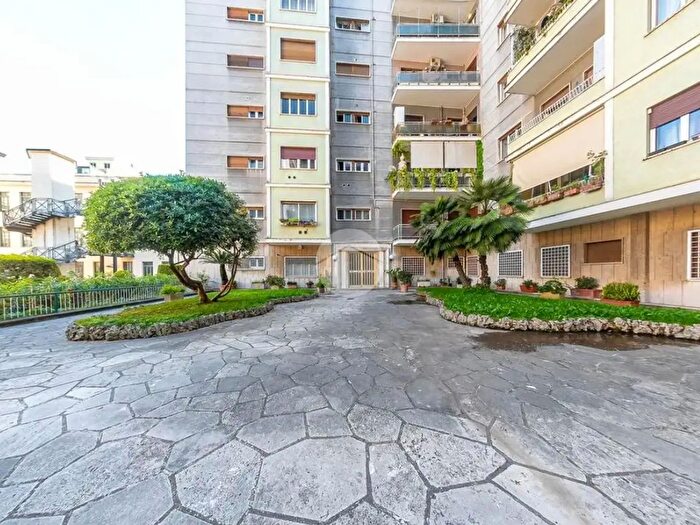 Appartamento bilocale in vendita in Via Pietro da Cortona, Roma