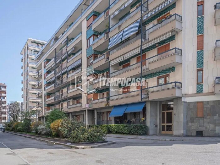 Appartamento quadrilocale in vendita in Corso Peschiera, Torino