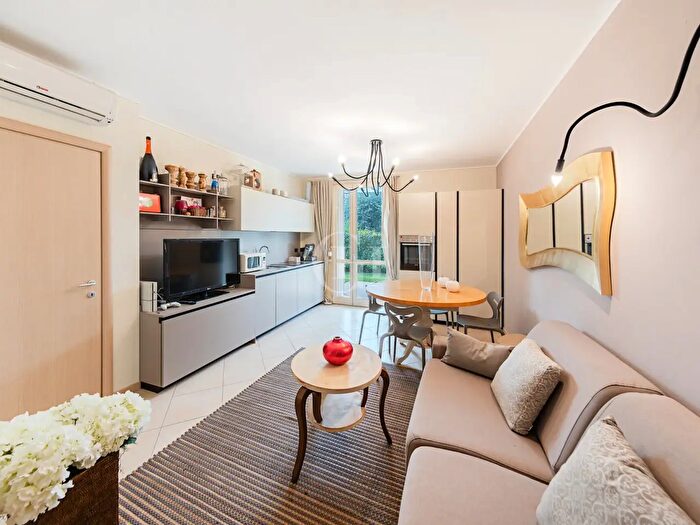 Appartamento trilocale in vendita in Toscolano Maderno