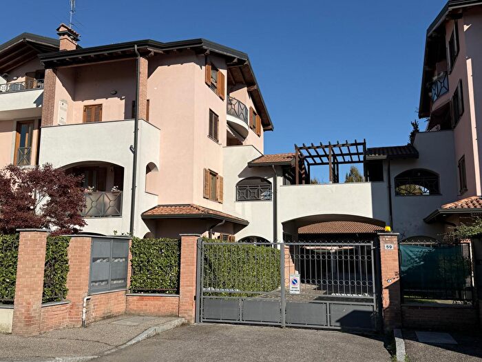 Case in Vendita e in Affitto - 2