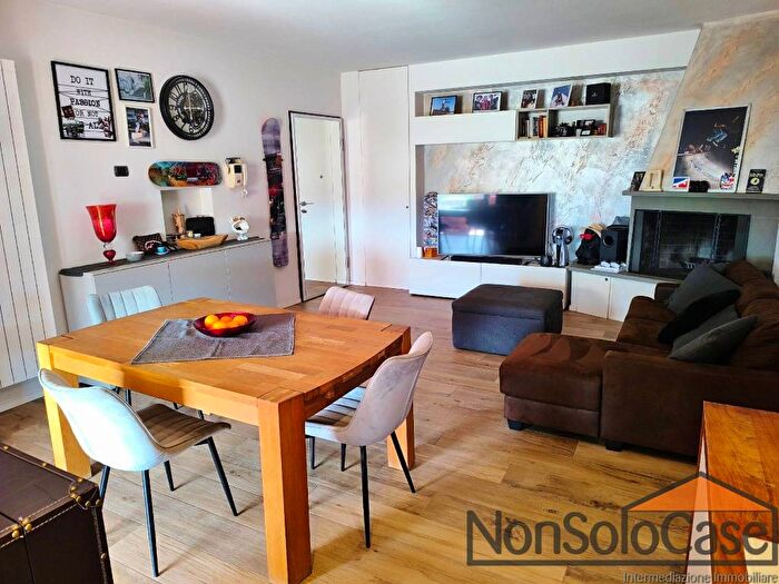 Appartamento quadrilocale in vendita in Via Giuseppe Dossetti, Galcianese Il Pino, Prato