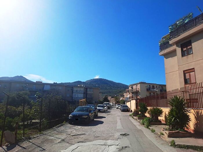 Appartamento bilocale in affitto in Via Alfonso Amorelli, Cruillas, Palermo