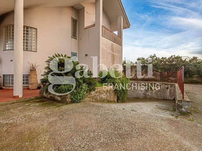 Casa con 5 locali in vendita in Via Arco SantAntonio, Giugliano In Campania