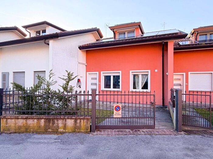 Appartamento quadrilocale in affitto in Via Utrecht, Lido Est, Jesolo