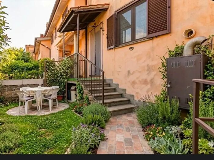 Casa con 5 locali in vendita in Via Grotte di Postumia, Anguillara Sabazia