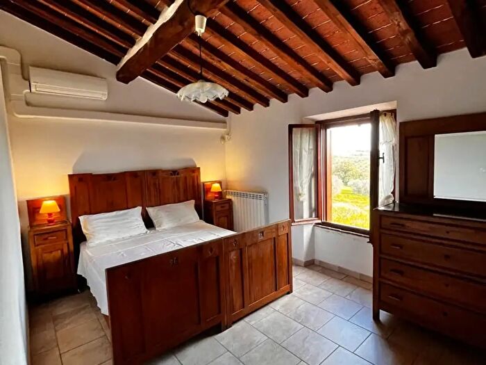 Casa con 6 locali in vendita in Localitala Fangaia Snc, Roccastrada