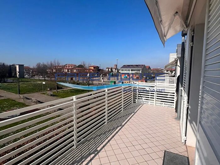 Appartamento trilocale in vendita in Via dellOrtazzo, Ravenna