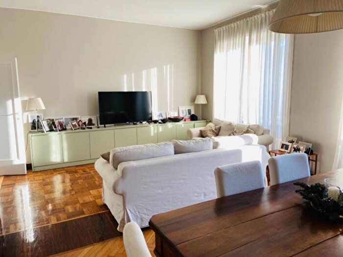 Appartamento quadrilocale in affitto in Viale Bianca Maria, Guastalla, Milano