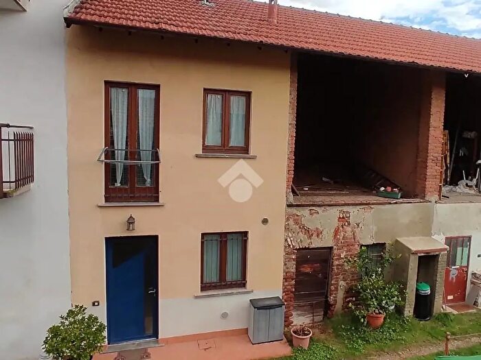Casa bilocale in affitto in Via Repossi Antonio, Lonate Pozzolo