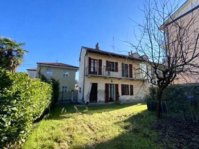 Casa quadrilocale in vendita in Via Luigi Cadorna, Alba