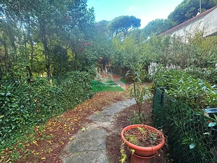 Casa con 6 locali in vendita in Viale degli Aironi, Ravenna