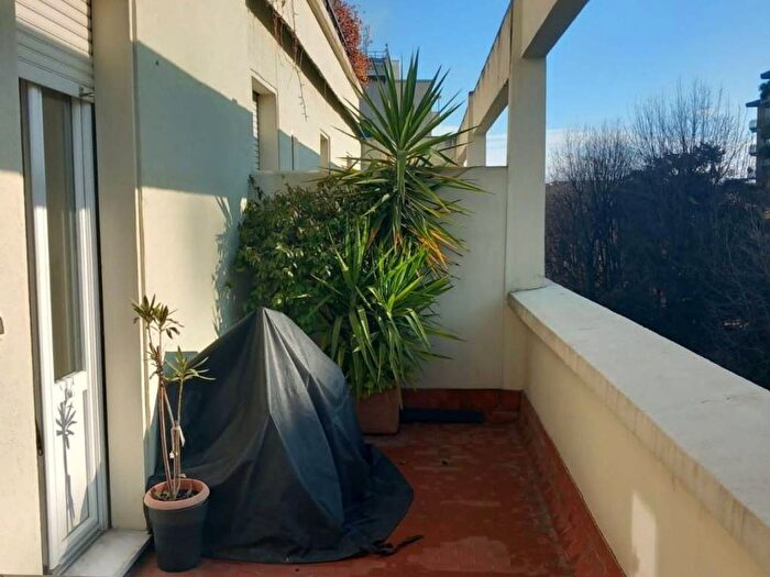 Appartamento trilocale in affitto in Via Simone d'Orsenigo, Cadore, Milano