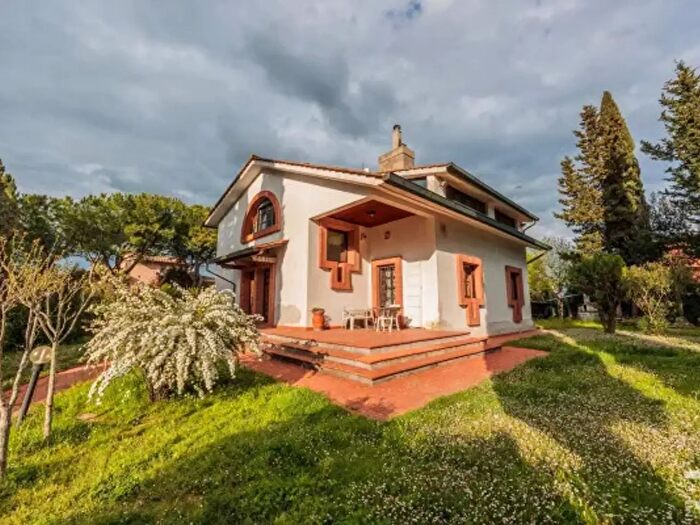 Casa con 6 locali in vendita in Via di Ghizzano, Peccioli