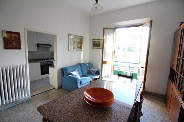 Appartamento quadrilocale in vendita in Piazza Giovanni Paisiello, Empoli