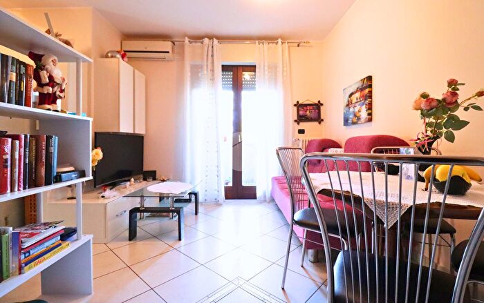 Appartamento trilocale in vendita in Via Alessandro Cicognini, Francavilla Al Mare