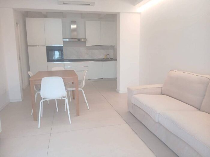 Appartamento trilocale in affitto in Mazzini Fossolo, Bologna