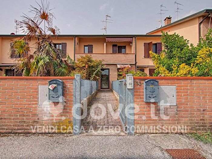 Appartamento quadrilocale in vendita in Via Muddy Waters, Padova Barco, Ferrara