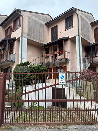 Casa quadrilocale in vendita in Via Timossi, Lacchiarella