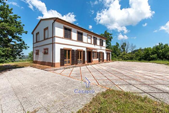Casa con 6 locali in vendita in Strada Provinciale Rotelli, Pollenza