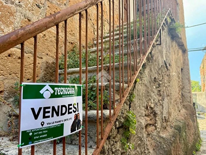 Appartamento bilocale in vendita in Via dei Gentili, Vasanello