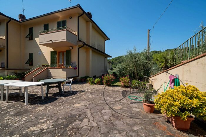 Casa con 10 locali in vendita in Via Ponte agli Stolli, Figline e Incisa Valdarno