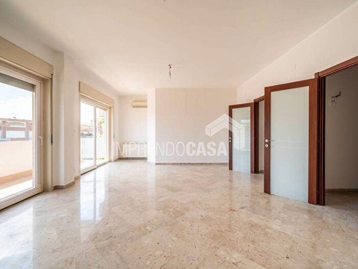 Appartamento con 5 locali in affitto in Largo Strasburgo, Strasburgo Belgio, Palermo