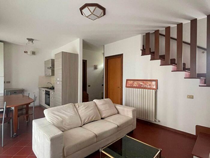 Casa trilocale in affitto in Via Bongianni Gratarolo, Centro, Salò