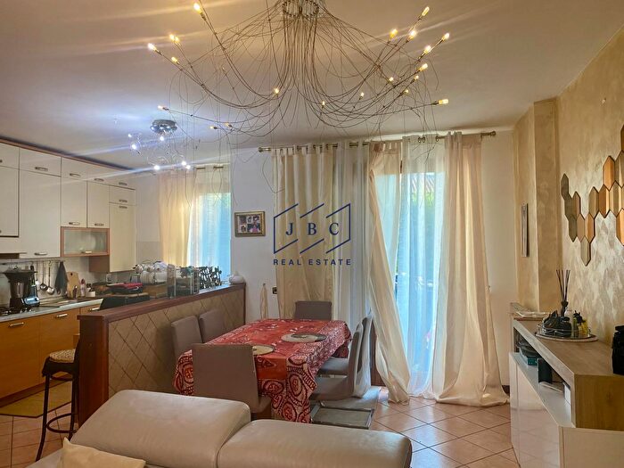 Appartamento quadrilocale in vendita in Via Chiesa di Piavon, Oderzo