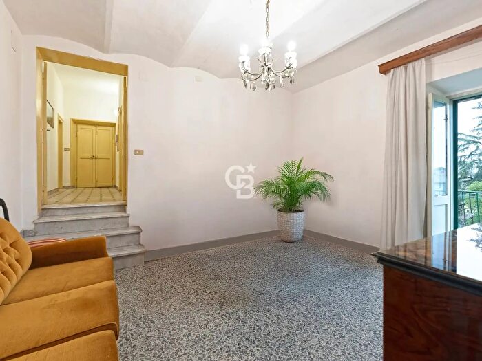 Appartamento quadrilocale in vendita in Via Roma, Capodimonte